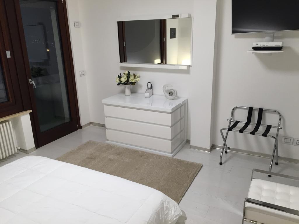 Reggio Suite Reggio de Calabre Chambre photo